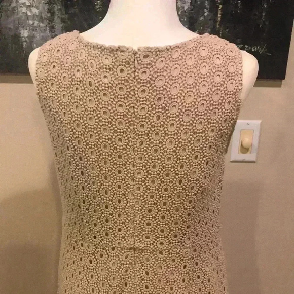 Garnet Hill Beige Eyelet Sheath Dress-Size 10 - Picture 4 of 11